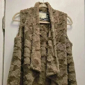 Elevenses faux Fur Vest